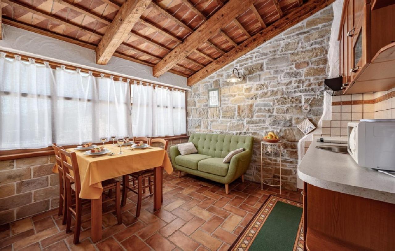 Guesthouse Gospodi Cerovlje エクステリア 写真